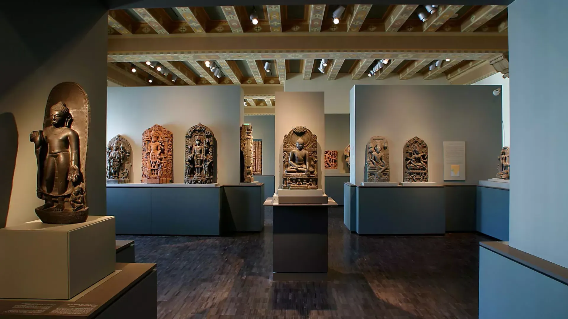 museu de arte asiática dentro de casa