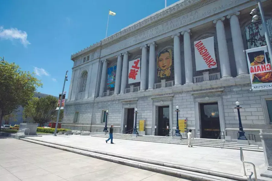 贝博体彩app亚洲艺术博物馆的外观。
